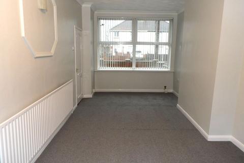 3 bedroom terraced house to rent, Askern Road Bentley Doncaster