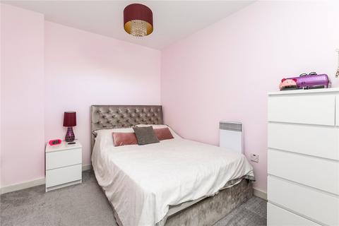1 bedroom flat to rent, Phoenix Way, London