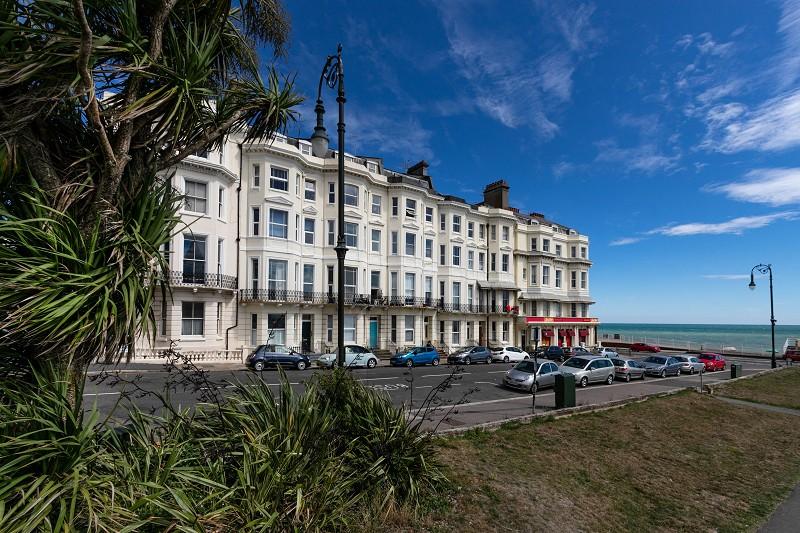 Warrior Square, St Leonardsonsea, East Sussex. 1 bed flat £175,000