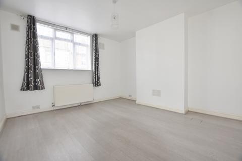 1 bedroom flat to rent, Leavesden Road, North Watford, WD24