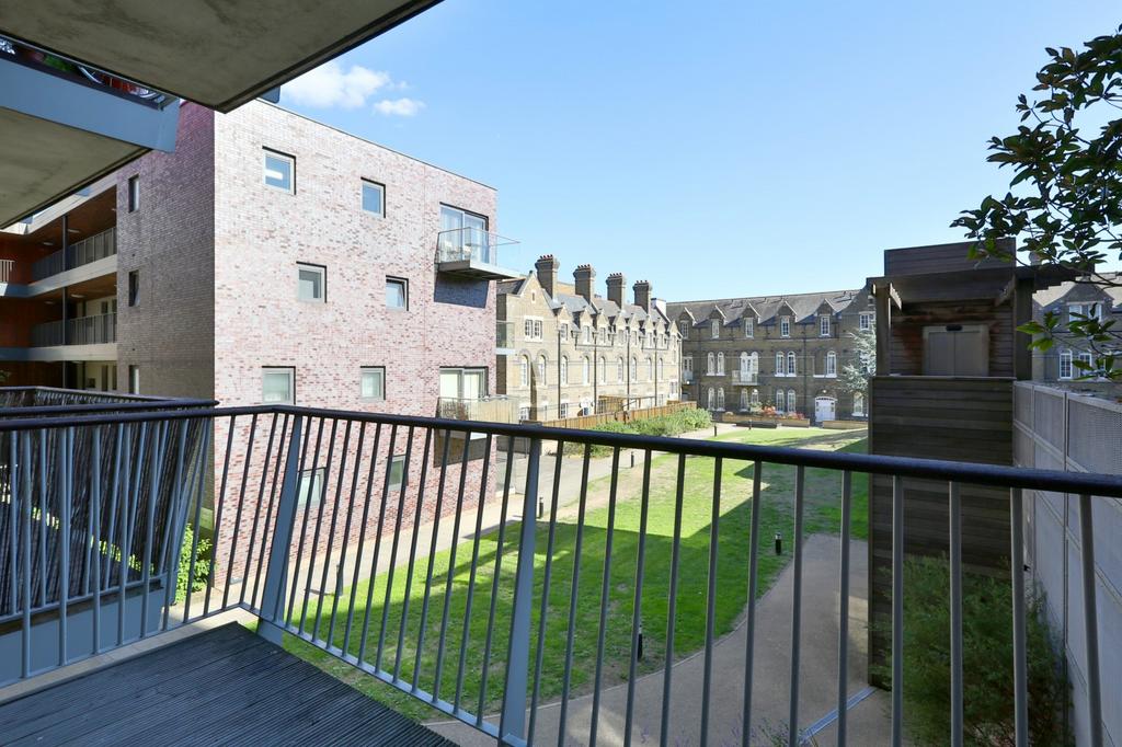 Apartment in London - View 4