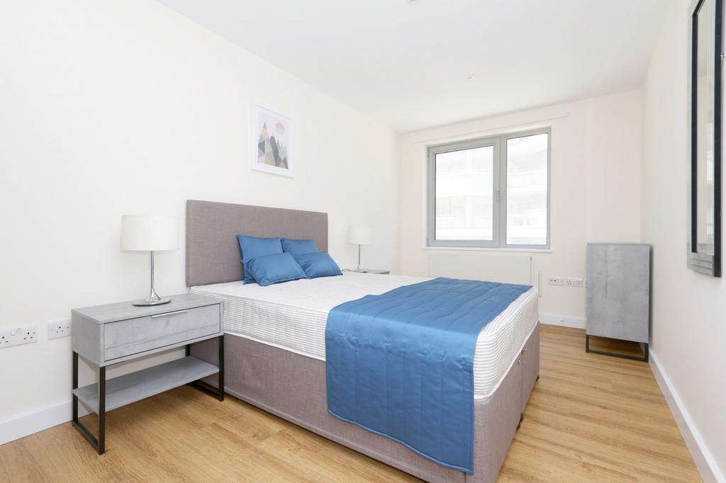 Apartment in London - More