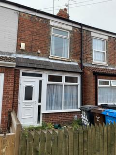 2 bedroom terraced house to rent, Carlton Avenue, Reynoldson Street, Hull HU5