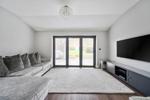 undefined, Denham Way, Maple Cross, Rickmansworth