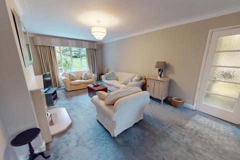 2 bedroom flat to rent, Furze Hill, Hove, BN3