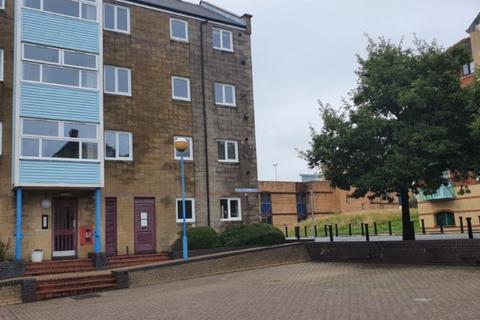 2 bedroom flat to rent, Ferrara Square, Marina, Swansea. SA1 1UW