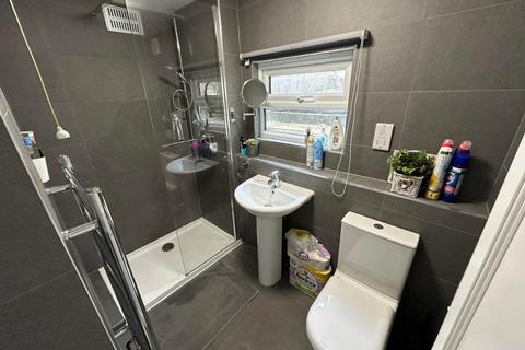 1 bedroom in a house share to rent, Rupert Road, Guildford GU2