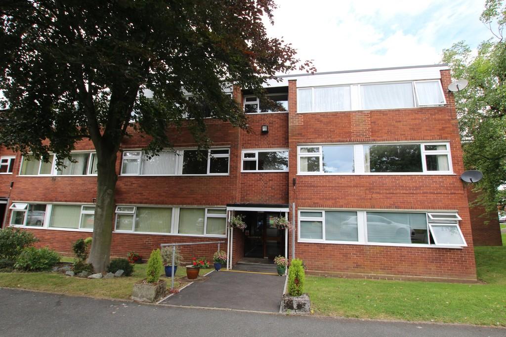 Garrick Close, Coventry 2 bed flat £135,000