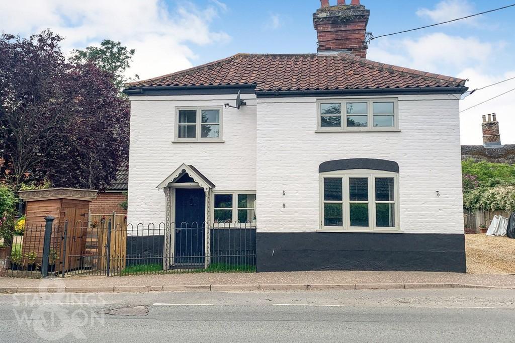 Norwich Road, Brooke, Norwich 2 bed cottage £170,000