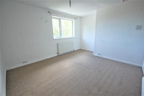 3 bedroom end of terrace house to rent, Cheviots, Hatfield