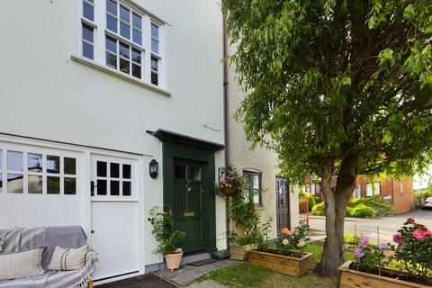 Beaufort Place, Chepstow, Monmouthshire, NP16, Gwent