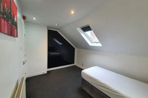 1 bedroom in a house share to rent, Room 5, 26 Queens Road