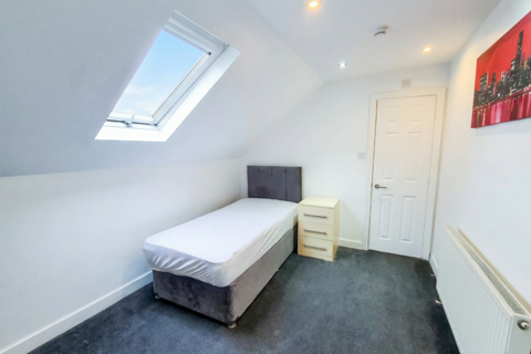 undefined, Room 5, 26 Queens Road