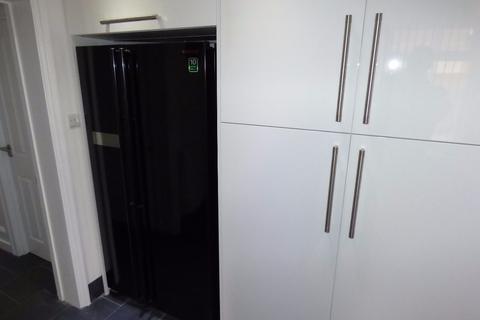 undefined, Room 5, 26 Queens Road