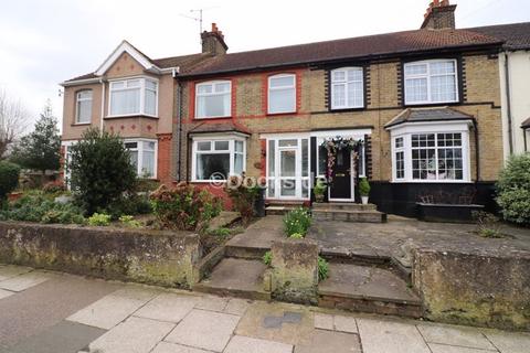 3 bedroom terraced house to rent, Smarts Road, Gravesend