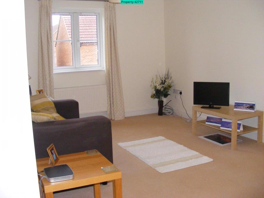 Salmons Leap, Calne, SN11 9EU 2 bed coach house £670 pcm (£155 pw)
