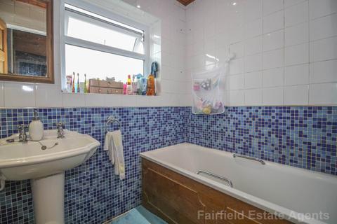 3 bedroom terraced house to rent, Muirfield Road, South Oxhey