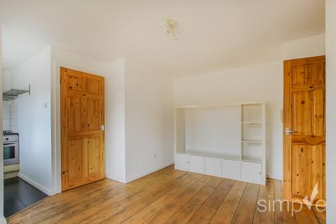1 bedroom flat for sale, Dehavilland Close, Northolt, UB5