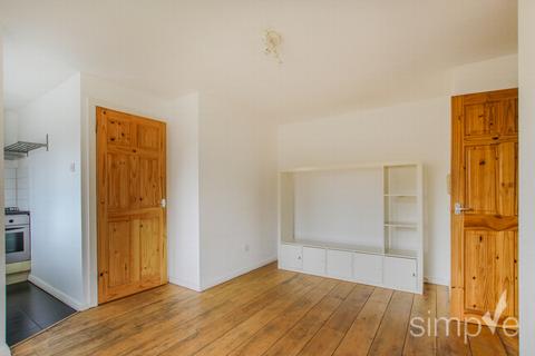 undefined, Dehavilland Close, Northolt, UB5