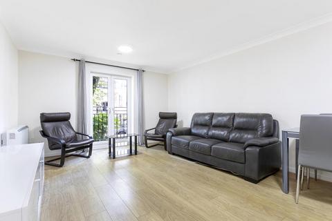 2 bedroom flat to rent - Rushmore House, Russelll Road, London, W14