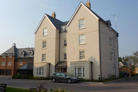3 bedroom apartment to rent - Mill Park Gardens, Mildenhall, Bury St. Edmunds, Suffolk, IP28