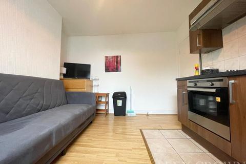 House share to rent, Holloway Road, Archway