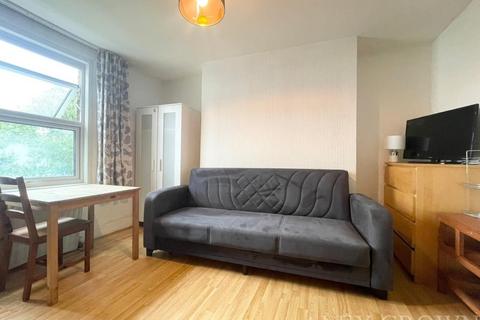 House share to rent, Holloway Road, Archway