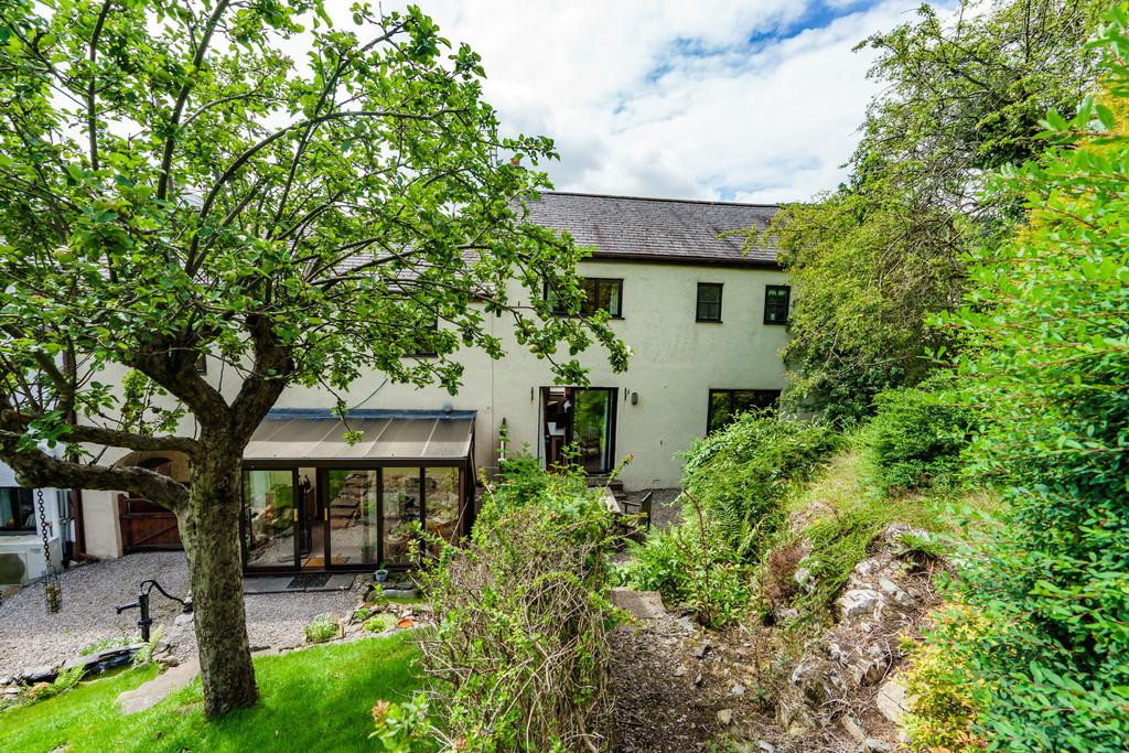 Lynwood Cottage, 4 The Laurels, Brow Edge Road, Backbarrow, Ulverston