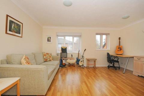 2 bedroom apartment to rent, Camberley, Surrey