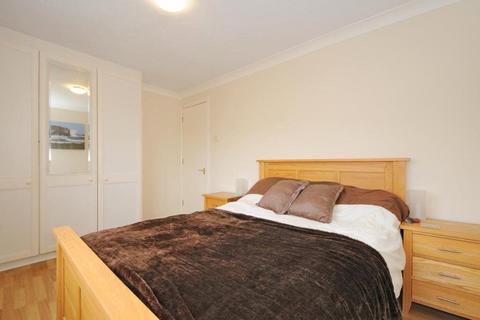 2 bedroom apartment to rent, Camberley, Surrey