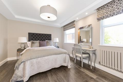 3 bedroom apartment to rent, Boydell Court, St. Johns Wood Park, London, NW8