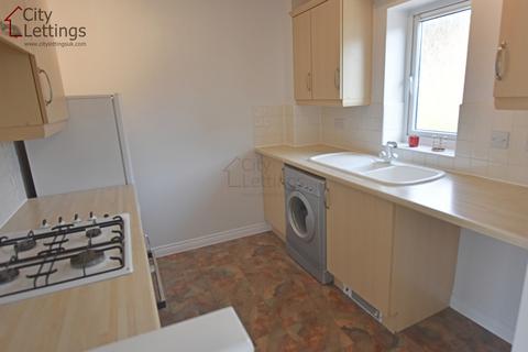 2 bedroom maisonette to rent, Olga Road, Thorneywood