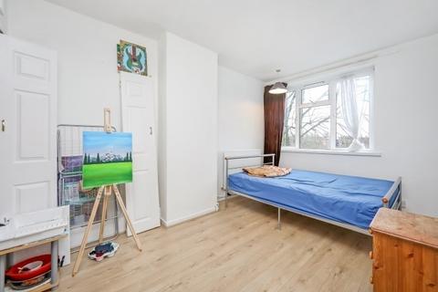 undefined, Stepney Green, Stepney E1