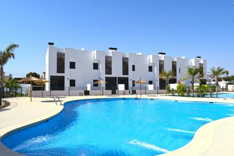 2 bedroom apartment - Mil Palmeras, Alicante, Spain