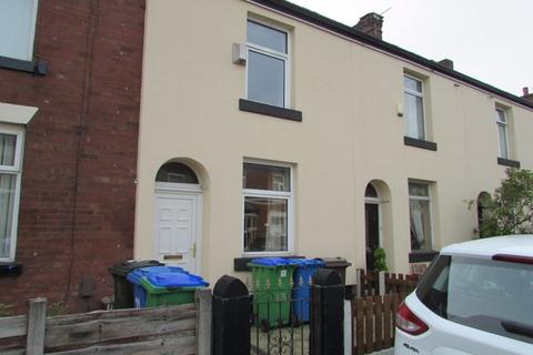 2 bedroom terraced house to rent, Pym Street Heywood