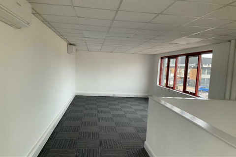 Office to rent - Unit available to Rent in Windsor Avenue, London