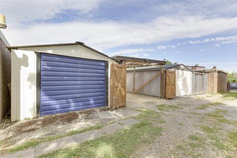 128 Clay Hill, Enfield, EN2 9AN