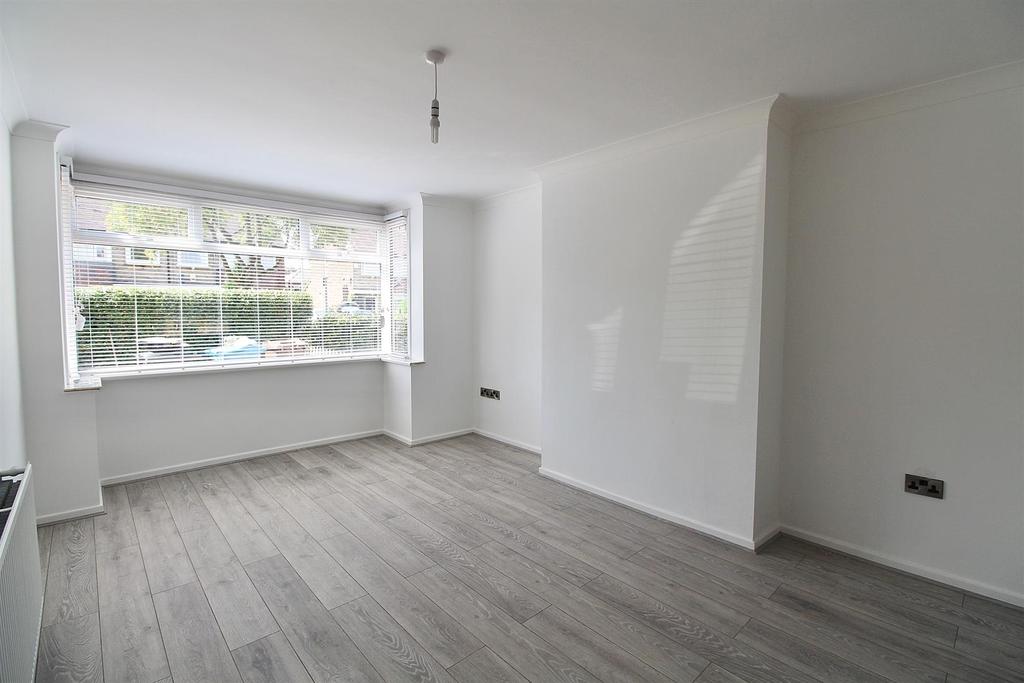 Auckland Avenue, Hull 3 bed house £675 pcm (£156 pw)
