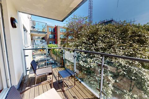 2 bedroom flat to rent, West Street
