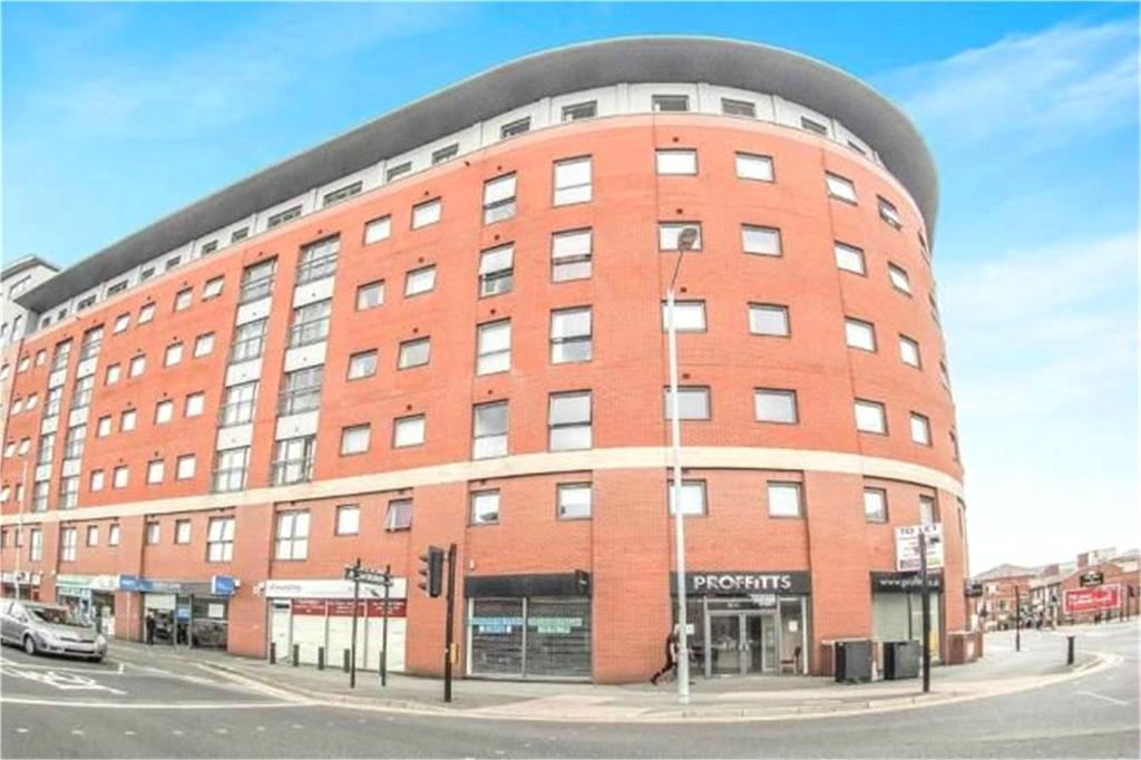 Marsden House, Marsden Road, Bolton, Greater Manchester, BL1 1 bed
