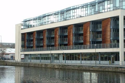 2 bedroom flat to rent, Sandport Way, Leith, Edinburgh, EH6