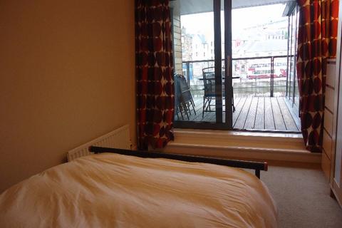 2 bedroom flat to rent, Sandport Way, Leith, Edinburgh, EH6