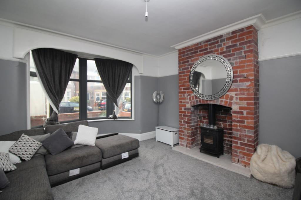 Agnew Road, Fleetwood, FY7 3 bed end of terrace house £165,000