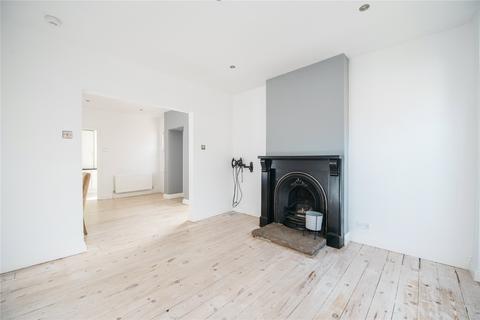 3 bedroom end of terrace house for sale - The Leys, Woburn Sands, Milton Keynes, Buckinghamshire, MK17