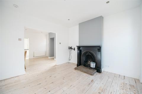 3 bedroom end of terrace house for sale - The Leys, Woburn Sands, Milton Keynes, Buckinghamshire, MK17