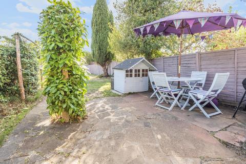 20 James Road, Peasmarsh, Guildford, GU3 1NF