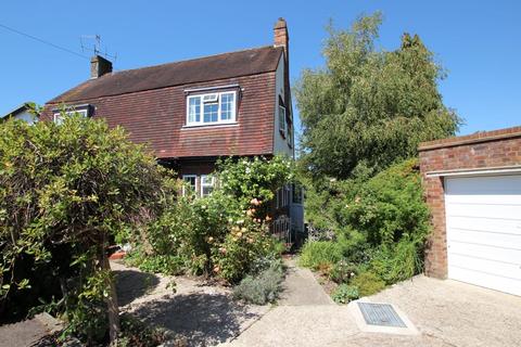 11 Briar Way, Guildford, GU4 7JY