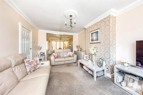 3 bedroom semi-detached house for sale, Wingletye Lane, Hornchurch, RM11