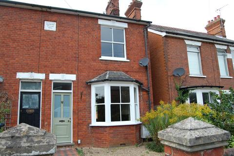 2 bedroom semi-detached house to rent, West Road, Bury St Edmunds, IP33