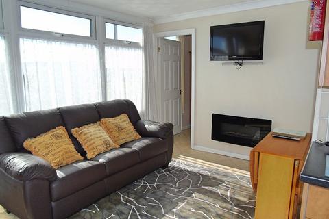 3 bedroom chalet for sale - Carmarthen Bay Holiday Park, , Kidwelly, Carmarthenshire. SA17 5HQ
